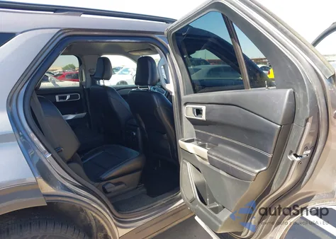 2022 Ford Explorer Xlt z USA, uszkodzony, nr VIN 1FMSK8DH7NGA13338